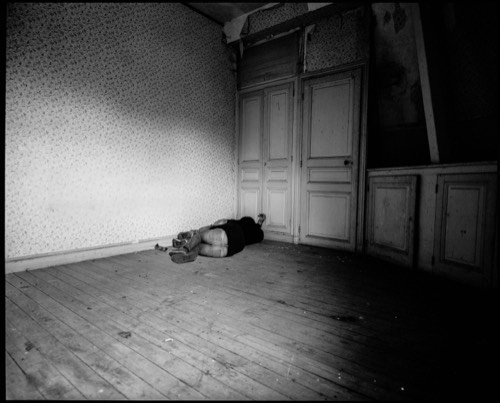 Double autoportrait à la main coupée, 2013